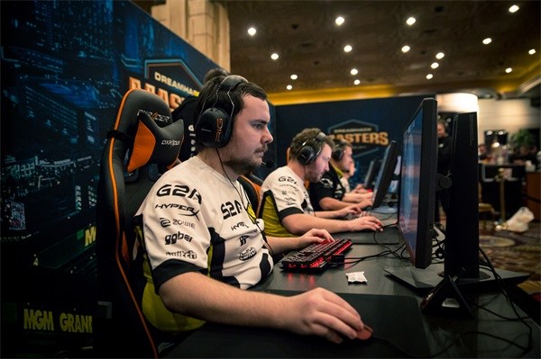 调整的警示 调整的警示