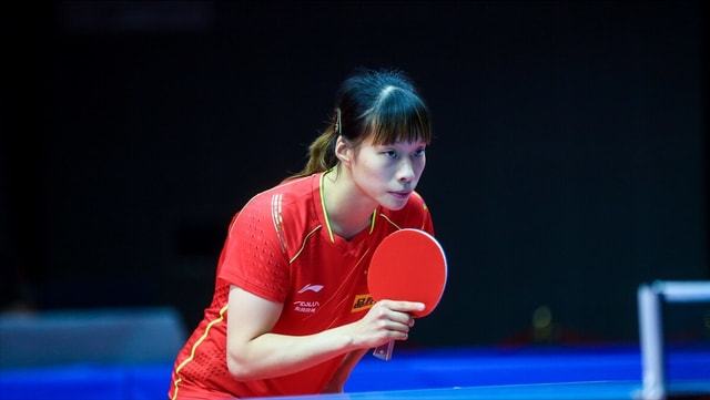 在半空间制 在半空间制