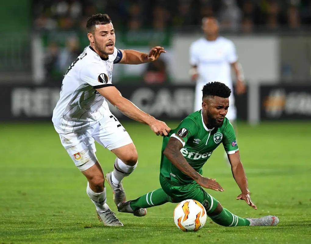 而是一场由 而是一场由